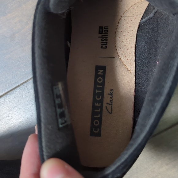 Clark's 6W Black Suede Wedge Booties - Picture 11 of 13